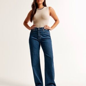 Abercrombie & Fitch Curve Love High Rise 90s Relaxed Jean